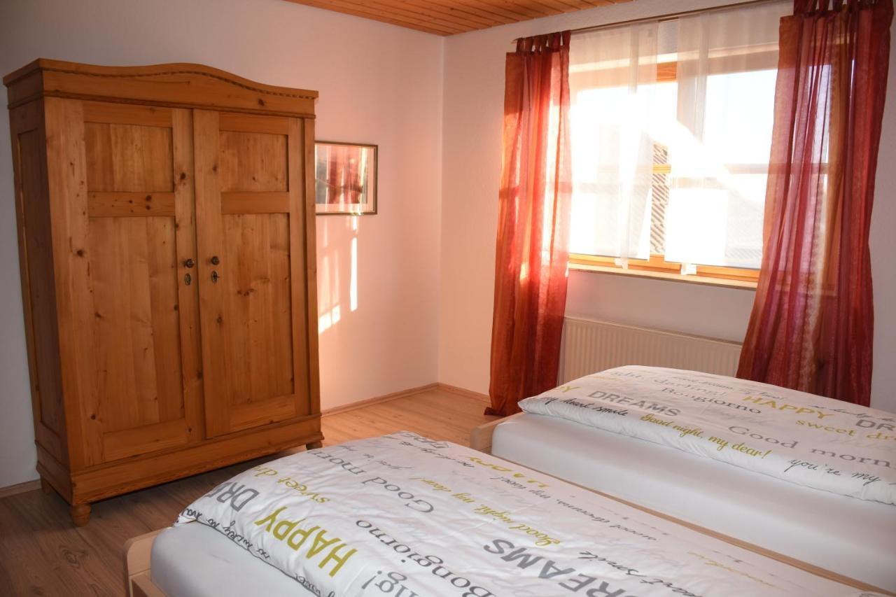 Ferienwohnung Im Rosengarten Ebenweiler Bagian luar foto